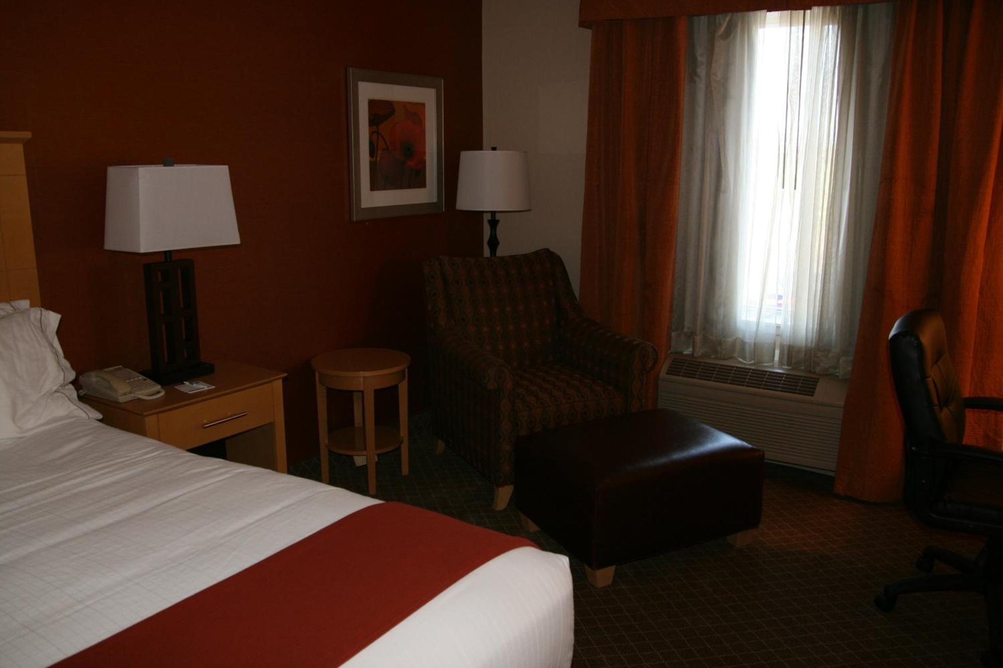 Holiday Inn Express Stockton Southeast By Ihg Dış mekan fotoğraf