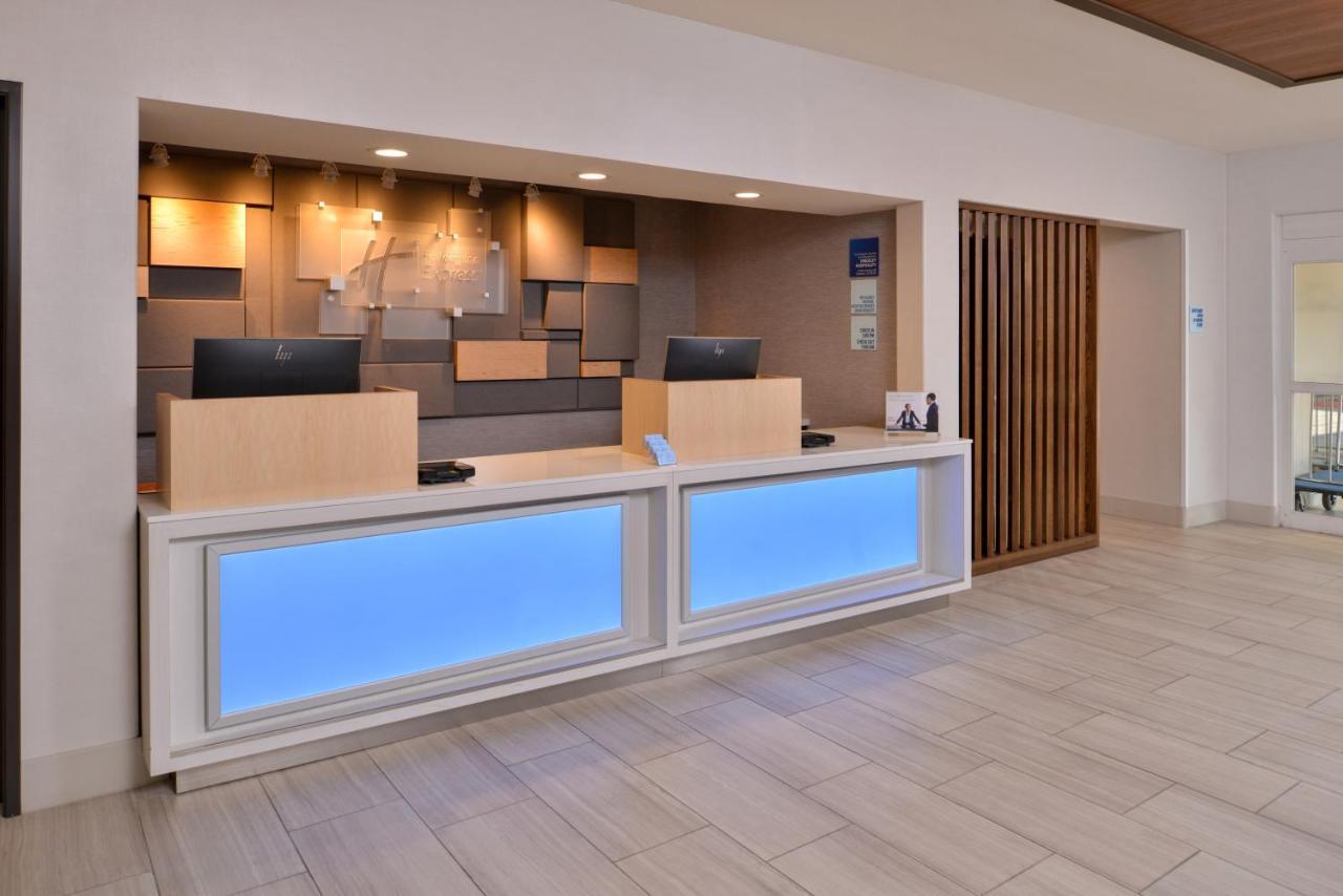 Holiday Inn Express Stockton Southeast By Ihg Dış mekan fotoğraf